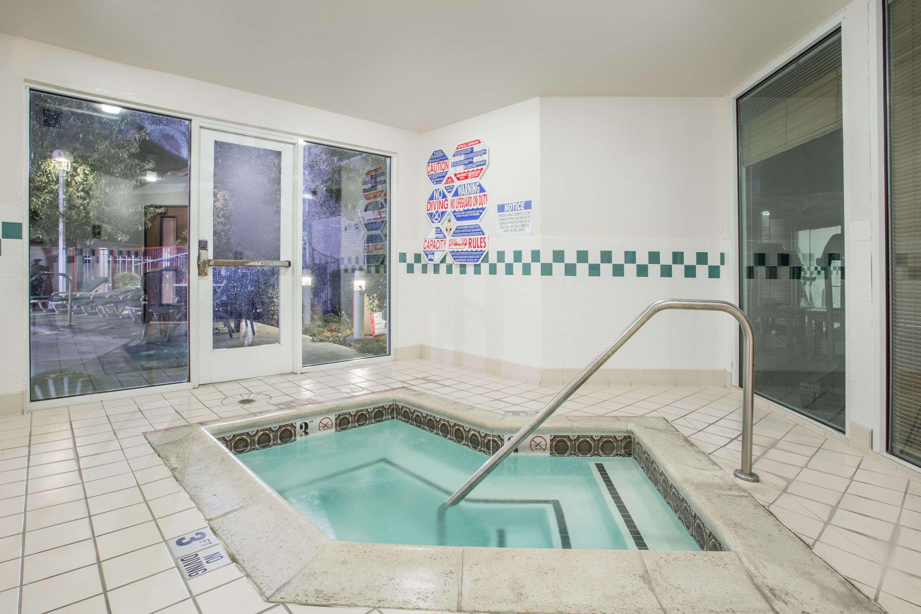Hotel Hawthorn By Wyndham