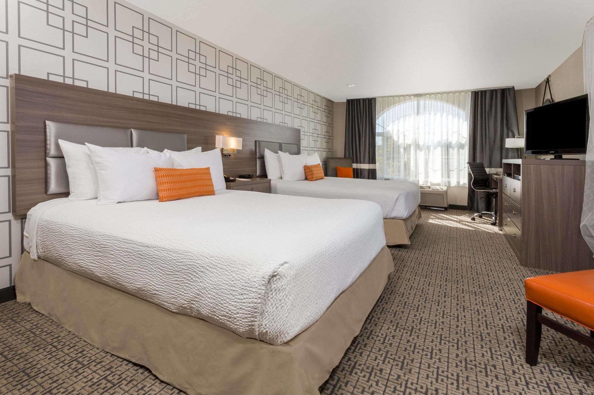 Hawthorn By Wyndham Hotel